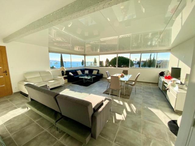 Villa Superbe Vue Mer Sur La Baie De Bandol , 200 M Des Plages Санари-сюр-Мер Екстериор снимка